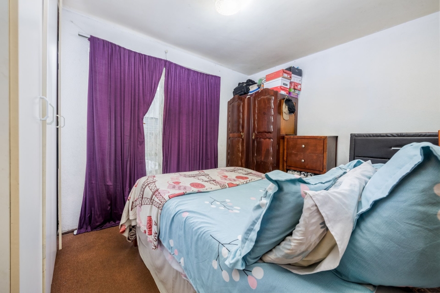 2 Bedroom Property for Sale in Oakdene Western Cape